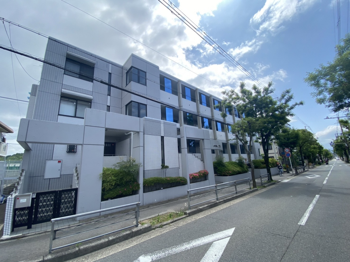 アベニューエンジュ
