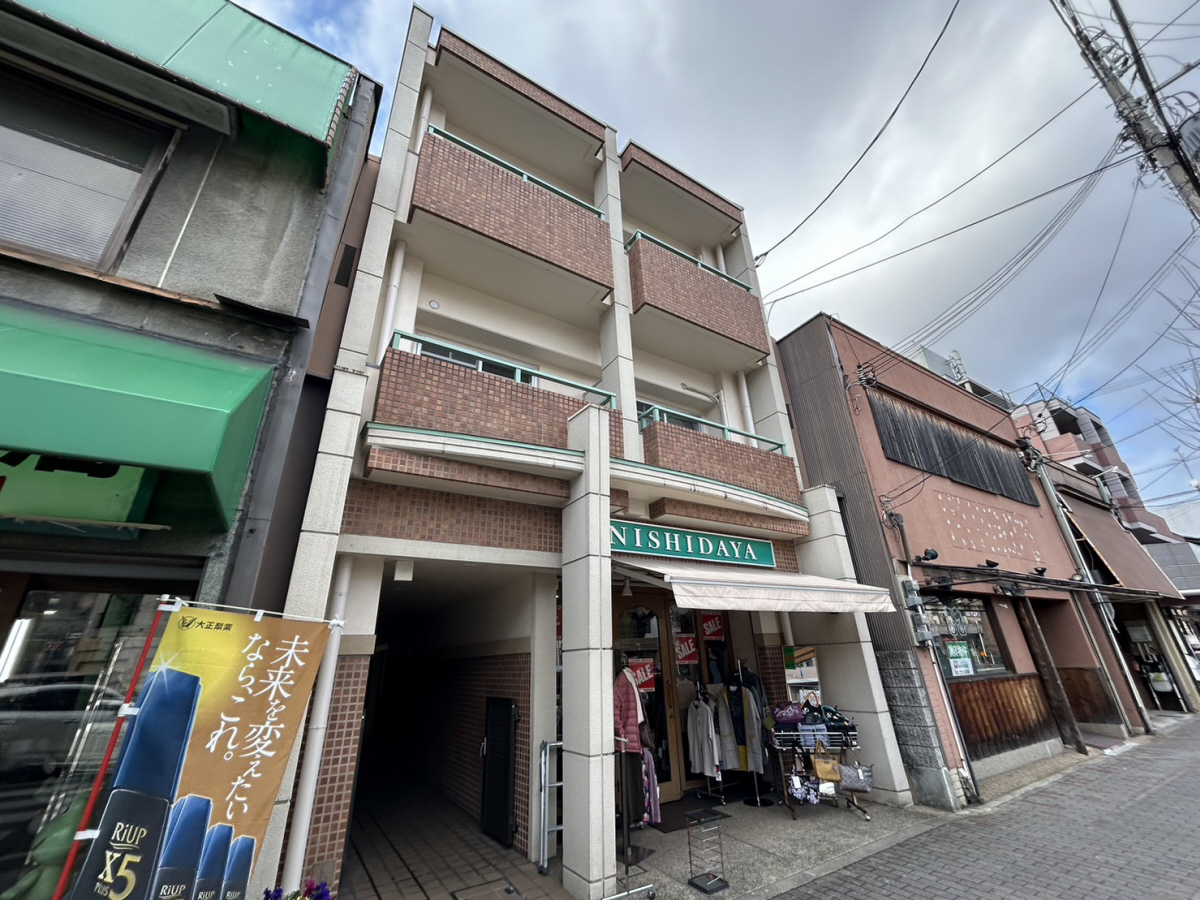 ジーニアスコート津久田